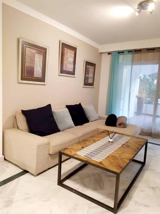 Apartamento Deluxe Puerto Banus Apartment มาร์เบยา ภายนอก รูปภาพ